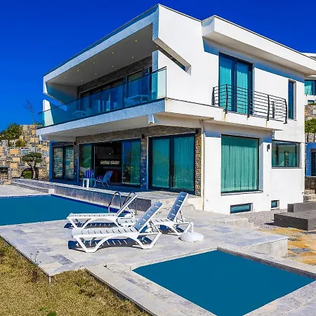 Royal Premium Villas יאליקאבאק