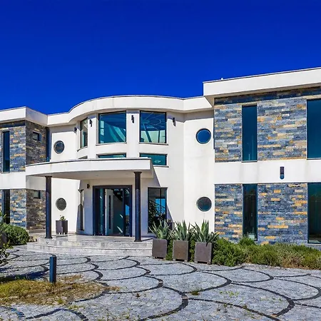 מלון Royal Premium Villas