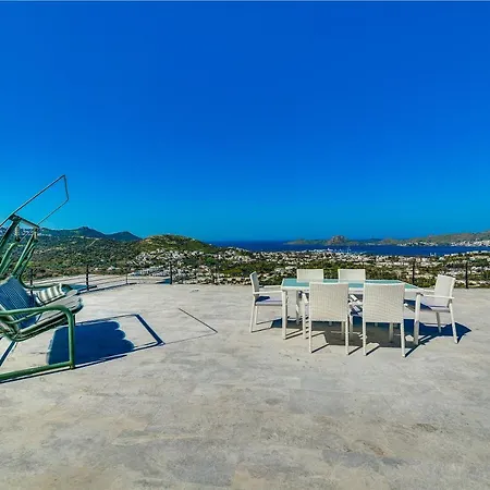 Royal Premium Villas מלון