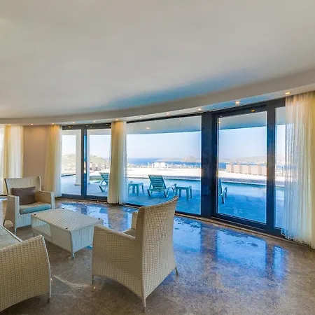 מלון Royal Premium Villas יאליקאבאק