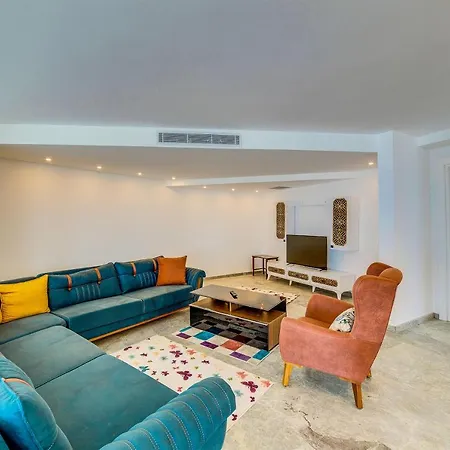 Royal Premium Villas Ξενοδοχείο *